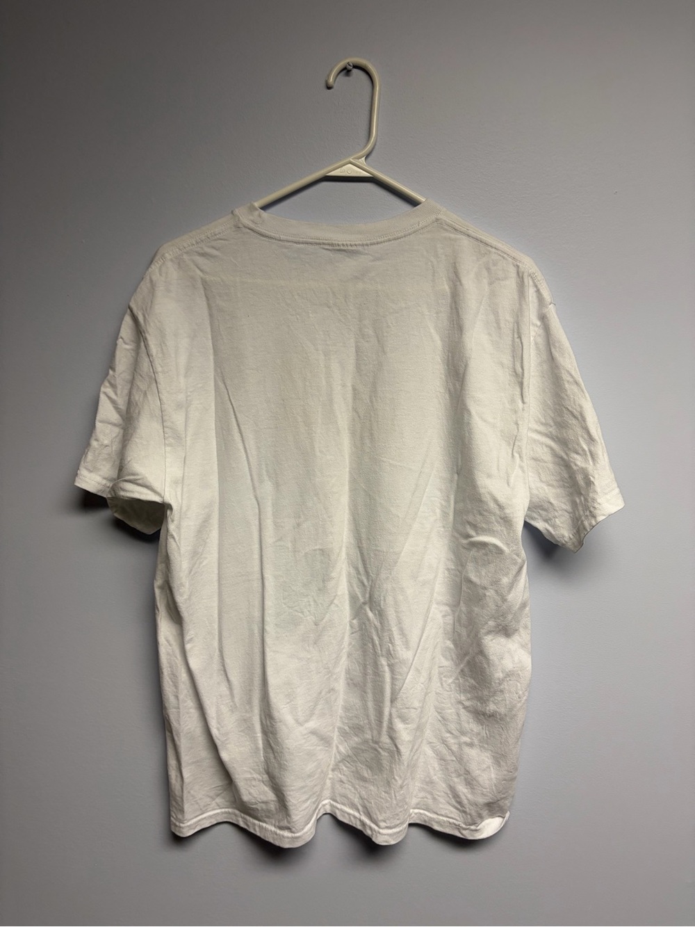 Our perfect companions never have fewer than four feet tee - Picture 2 of 2